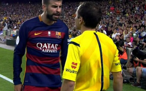 Pique lãnh án treo giò 4 trận vì chửi trọng tài